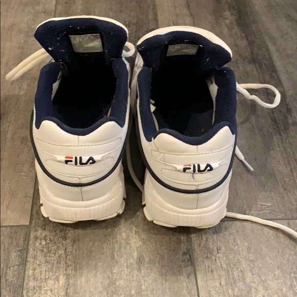 Fila shoes - Picture 3 of 9
